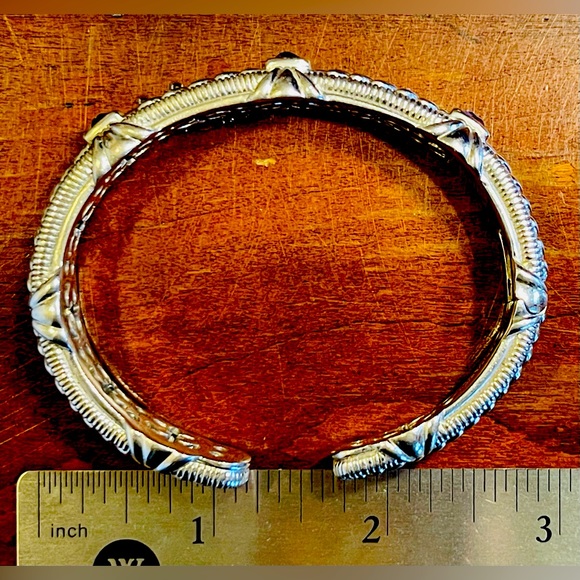 NWOT Judith Ripka Sterling Collection Amethyst Hinged Cuff Bracelet - Picture 13 of 13